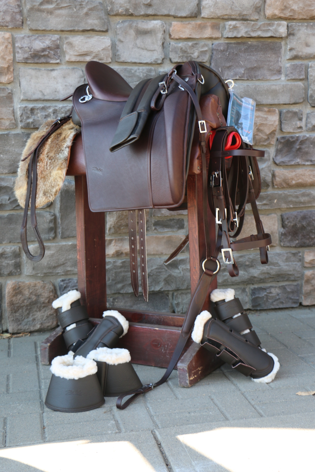 ONE STOP SHOP FOR YOUR  WORKING EQUITATION NEEDS FROM TACK TO CLOTHING. CUSTOM AND INSTOCK TACK FROM PORTUGAL AND SPAIN